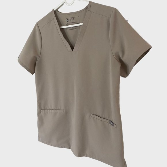 Figs Technical Collection Casma Three-Pocket Scrub Top Women's Small Tan V-Neck - Picture 2 of 10